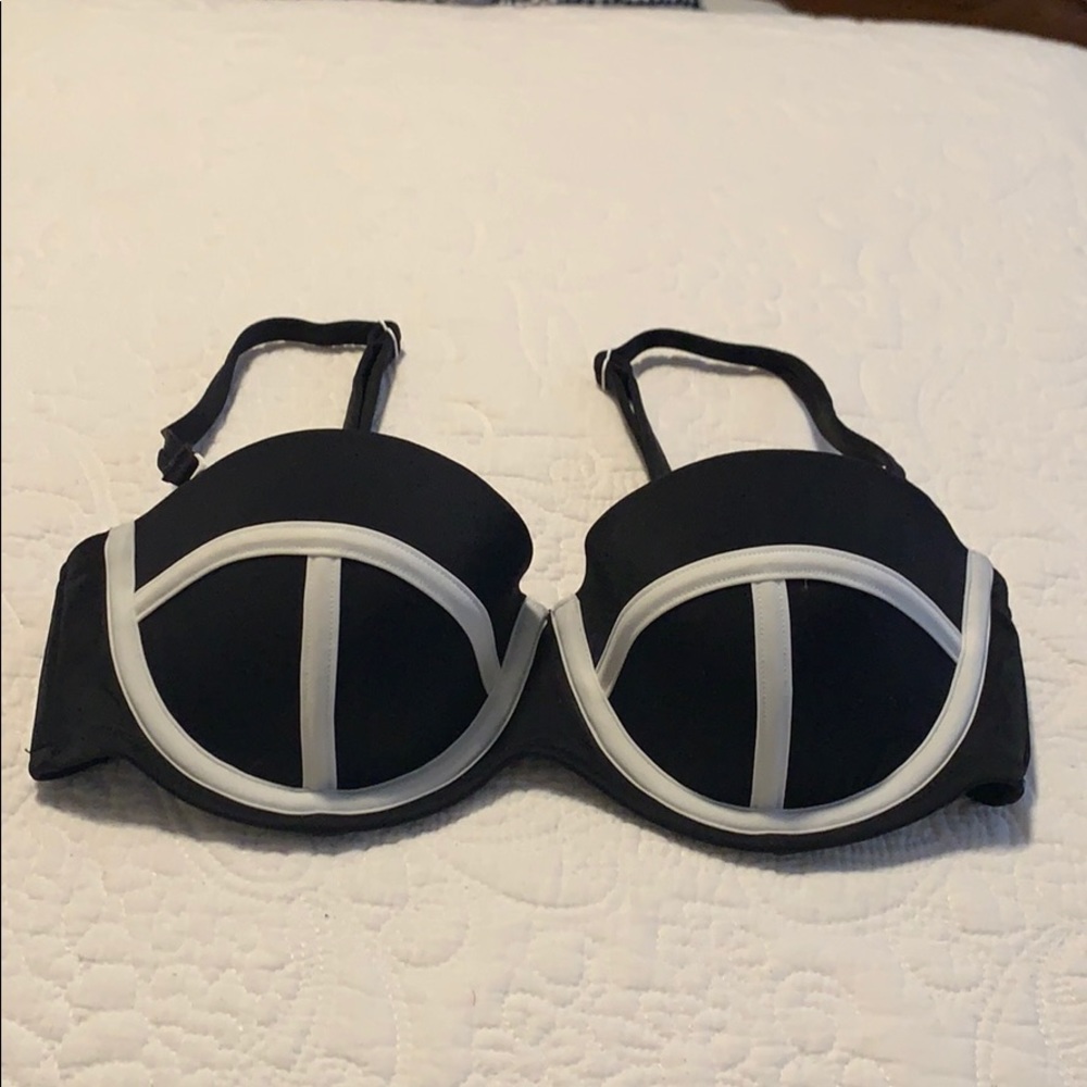 Victoria’s Secret Bikini Top